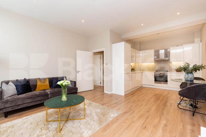 stunning 1 bedroom apartment with loft style features in a modern development Ability Plaza / Kingsland Road, Dalston